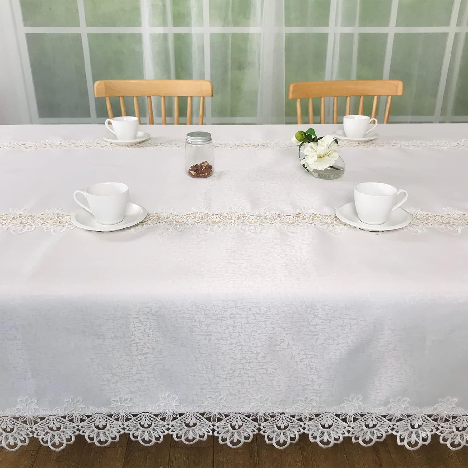 Elegant Rectangle Tablecloth with Macrame Border - White 72x126