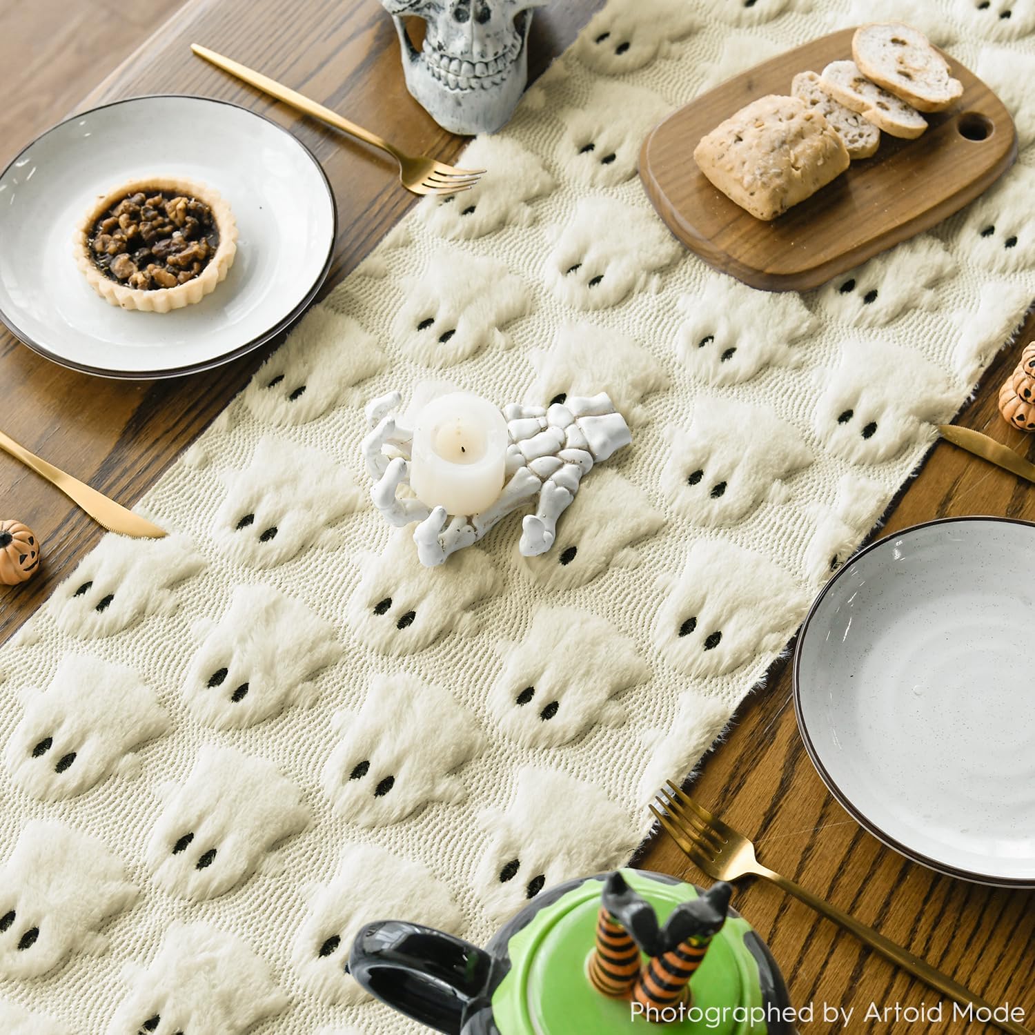 Artoid Mode Beige Ghost Table Runner for Halloween