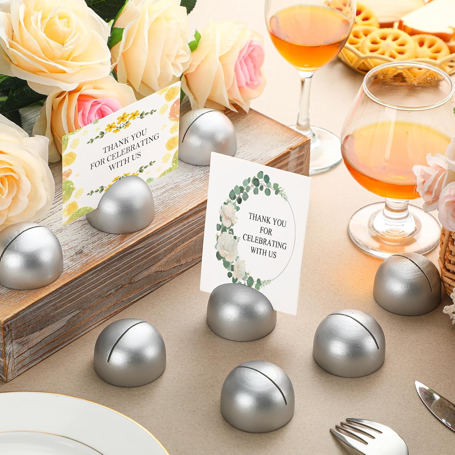 Geyoga 50 Pcs Silver Round Place Card Holders