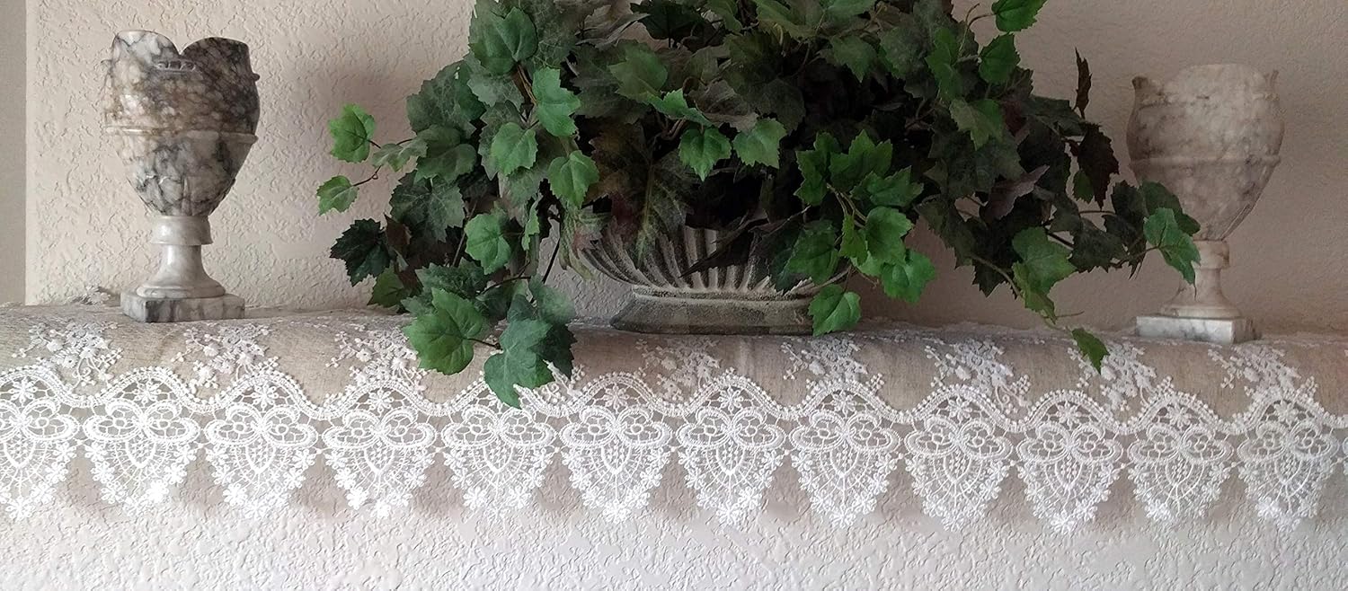 Galleria di Giovanni Victorian Table Runner 66 Inch
