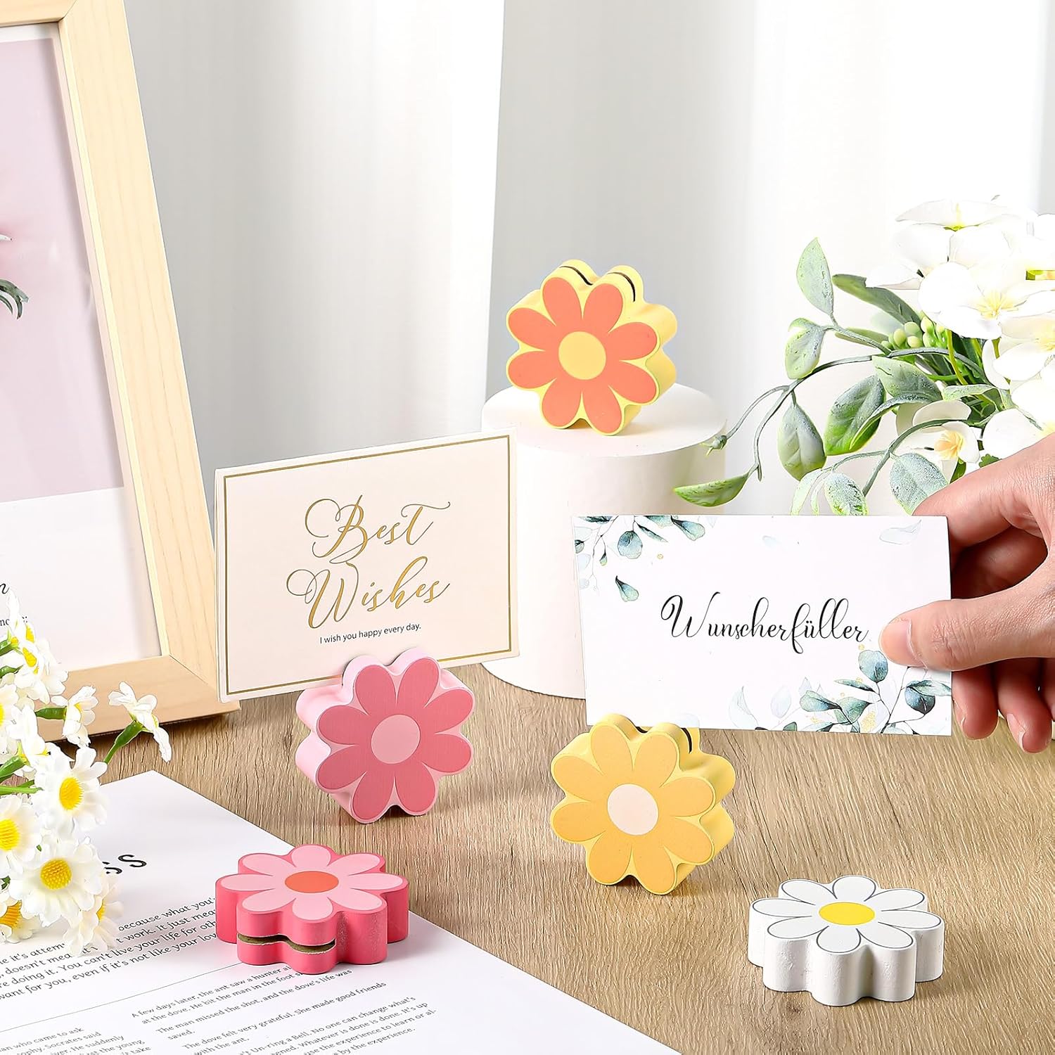 Soaoo 24 pcs Mini Daisy Place Card Holders