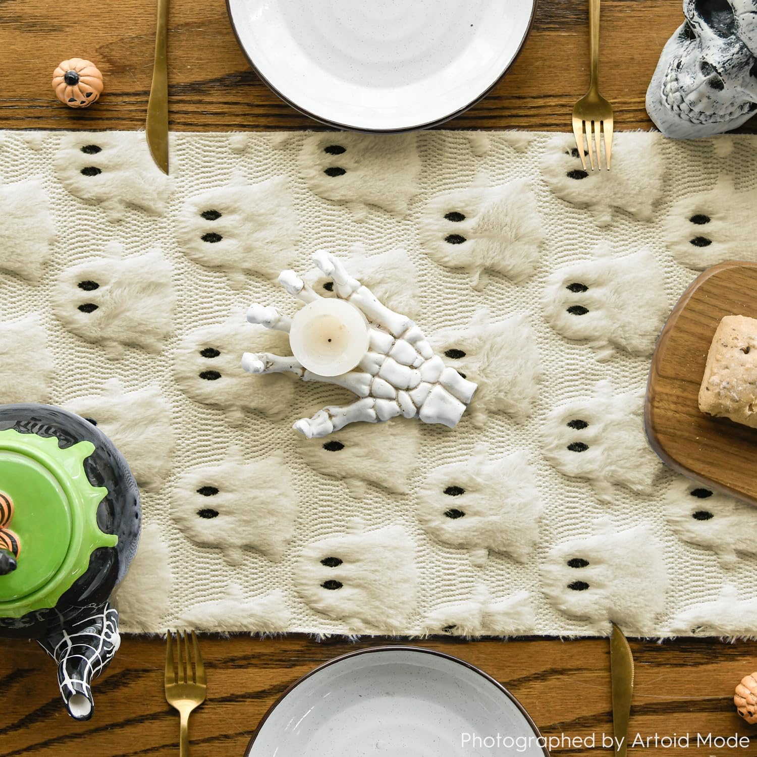 Artoid Mode Beige Ghost Table Runner for Halloween