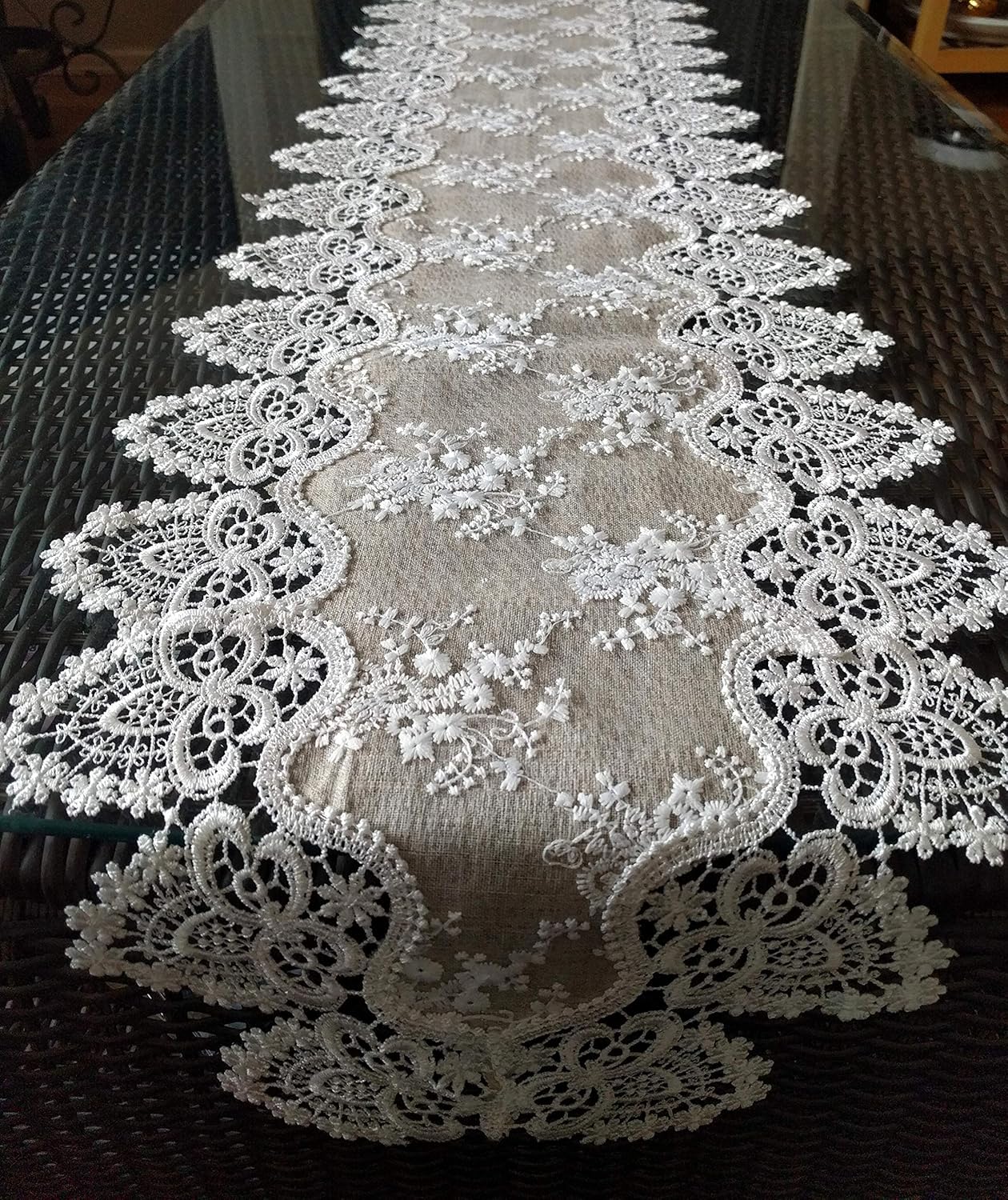 Galleria di Giovanni Victorian Table Runner 66 Inch